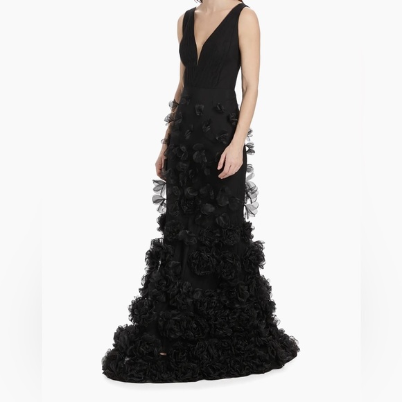 Marchesa Notte Rosette Appliqué Mermaid Gown - Picture 4 of 7